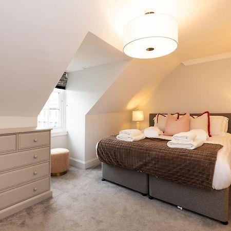 Righ Properties - Luxurious City Centre Three Bedroom Apartment Édimbourg Extérieur photo